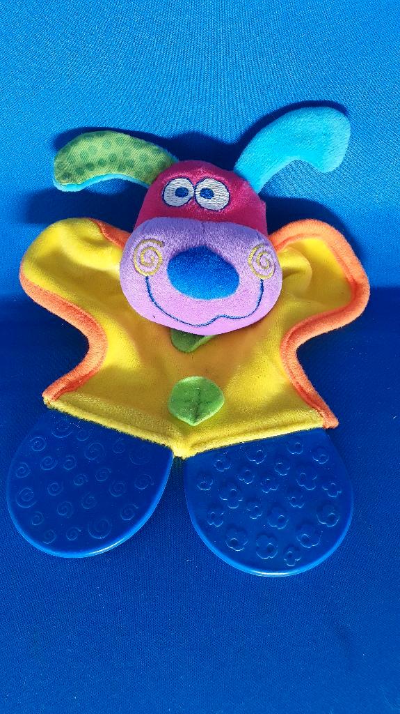 Knuffeldoekje, bijtdoekje Hond, Colors. T2, Kinderen en Baby's, Speelgoed | Knuffels en Pluche, Gebruikt, Hond, Ophalen of Verzenden