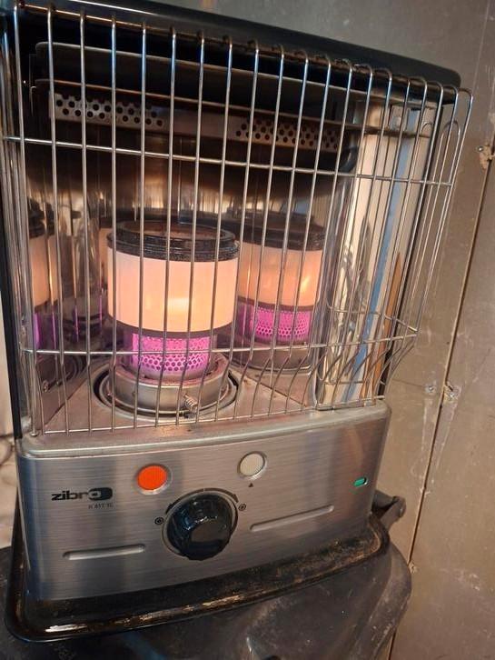 Kachel Zibro Turbo, Huis en Inrichting, Kachels, Zo goed als nieuw, Petroleumkachel, Overige brandstoffen, Ophalen