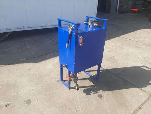div. hydraulische tanken + filter etc., Auto-onderdelen, Vrachtwagen-onderdelen, Overige merken, Klein materiaal, Gebruikt, Ophalen
