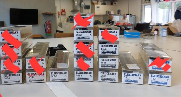 Te koop: Fleischman wagons uit verzameling, bijna nieuwstaat, Hobby en Vrije tijd, Modeltreinen | H0, Zo goed als nieuw, Wagon