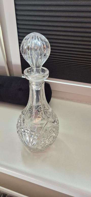 Mooi kristal karaf beschikbaar voor biedingen