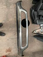Skidplate volvo xc40 voorbumper met beschadiging, Ophalen, Gebruikt