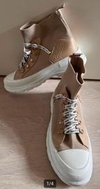 Instap Sokschoenen (in Nieuwstaat), Ophalen, Beige, Sneakers of Gympen, Zo goed als nieuw