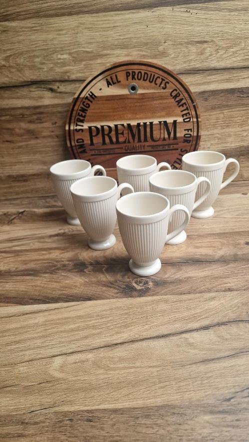Wedgwood Windsor bekers mokken met voetje, Huis en Inrichting, Keuken | Servies, Nieuw, Wedgwood, Aardewerk, Ophalen of Verzenden