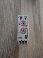 Omron H3DR-F tijsrelais, Ophalen of Verzenden, Gebruikt