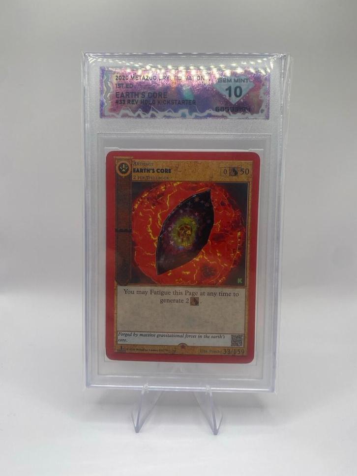 MetaZoo Earth's Core #33 Rev Holo Kickstarter - DSG 10, Hobby en Vrije tijd, Verzamelkaartspellen | Magic the Gathering, Zo goed als nieuw