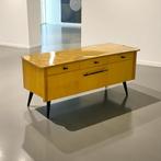 Vintage lowboard | sideboard | dressoir | wandkast, Huis en Inrichting, Kasten | Dressoirs, 100 tot 150 cm, Vintage, Niet bekend