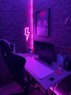 Gaming Setup: Bureau, Stoel, , Muismat & Speakers., Gaming, IPS, Kantelbaar, Full HD
