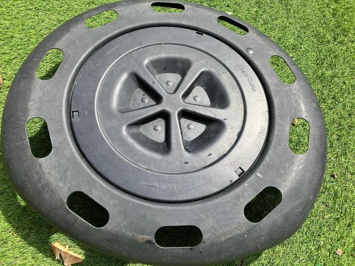 Lexus RX II reservewiel drager set (slot+deksel), Auto-onderdelen, Overige Auto-onderdelen, Lexus, Gebruikt, Ophalen