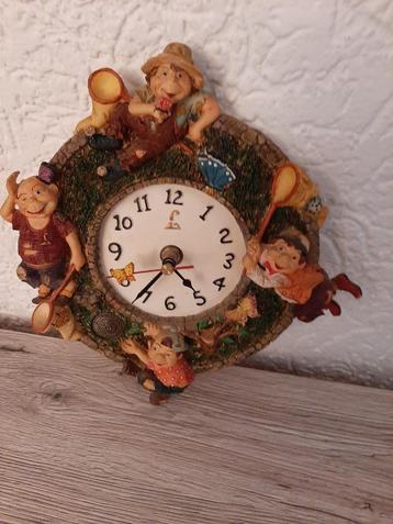 laven efteling klok beschikbaar voor biedingen