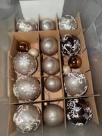 120 Kerstballen en 2 kerstpieken, Diversen, Kerst, Ophalen, Zo goed als nieuw