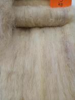 nr 7 Gekaarde wol van een Drents Heideschaap 1,3 kg, Ophalen of Verzenden, Spinwol