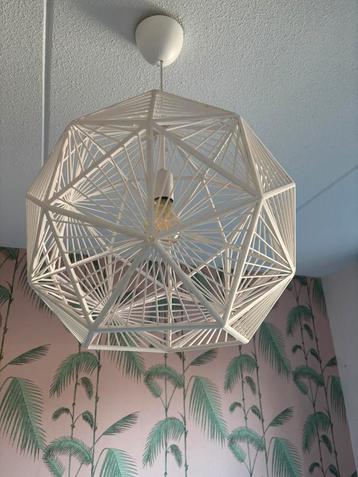 Lamp wit slaapkamer grafisch beschikbaar voor biedingen