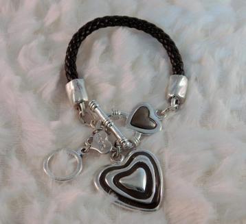 Armband Black Gratis Verzending !! (817) beschikbaar voor biedingen