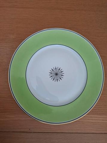 Diner bord van Limoges France Céralene. Groen. Ø 27 cm. beschikbaar voor biedingen