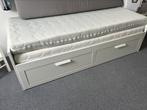 Ikea Brimnes bedbank, Huis en Inrichting, Slaapkamer | Bedden, Ophalen, Wit, Tweepersoons, Zo goed als nieuw