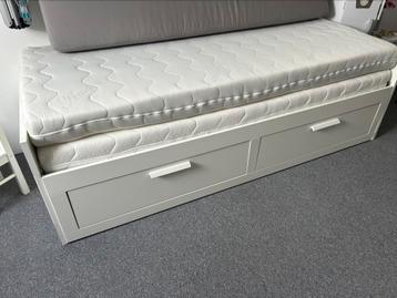 Ikea Brimnes bedbank beschikbaar voor biedingen