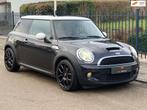 Mini Mini 1.6 Cooper S PANORAMA / CRUISE, Voorwielaandrijving, Gebruikt, 4 cilinders, 4 stoelen