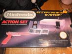 Nintendo Entertainment System Action Set, Gebruikt, 2 spelers, Eén computer, Ophalen of Verzenden