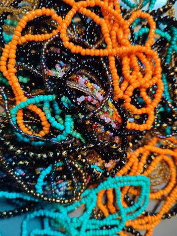 Partij Armbanden - 100 Stuks Nieuw beschikbaar voor biedingen