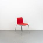 2 Arper Catifa stoel Rood kuip stof en rug Wit, Niet ingevuld, Niet ingevuld, Zo goed als nieuw, Metaal