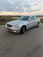 Mercedes-Benz E-Klasse 1.8 E200 Kompressor Sedan AUT 2007, Auto's, Automaat, Achterwielaandrijving, 4 cilinders, 1505 kg