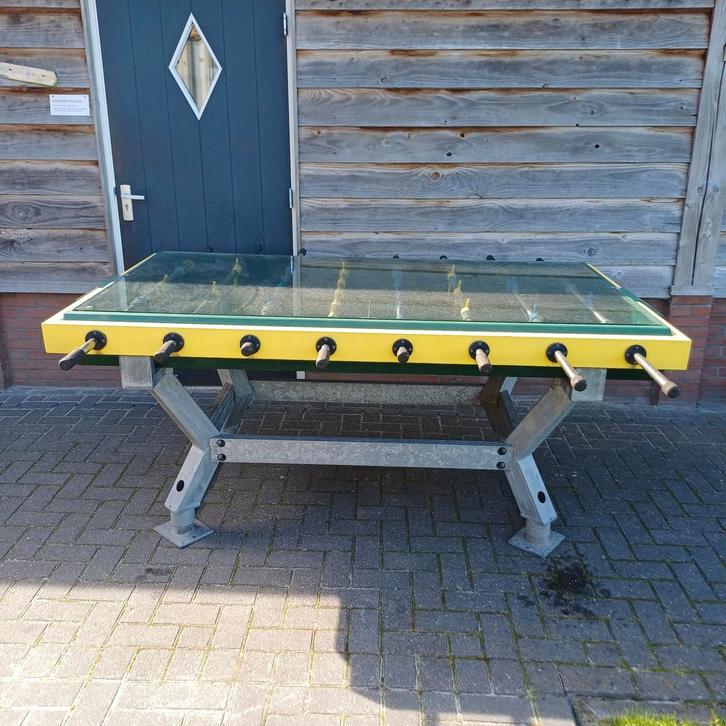 Robuuste outdoor voetbaltafel hufterproof., Kinderen en Baby's, Speelgoed | Voetbaltafels, Ophalen