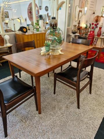 Vintage eettafel teak fineer jaren 70 verlengbaar beschikbaar voor biedingen