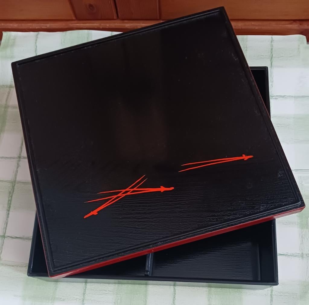 Japanse lakdoos O Bento Box Lunchdoos zwart rood, Ophalen of Verzenden