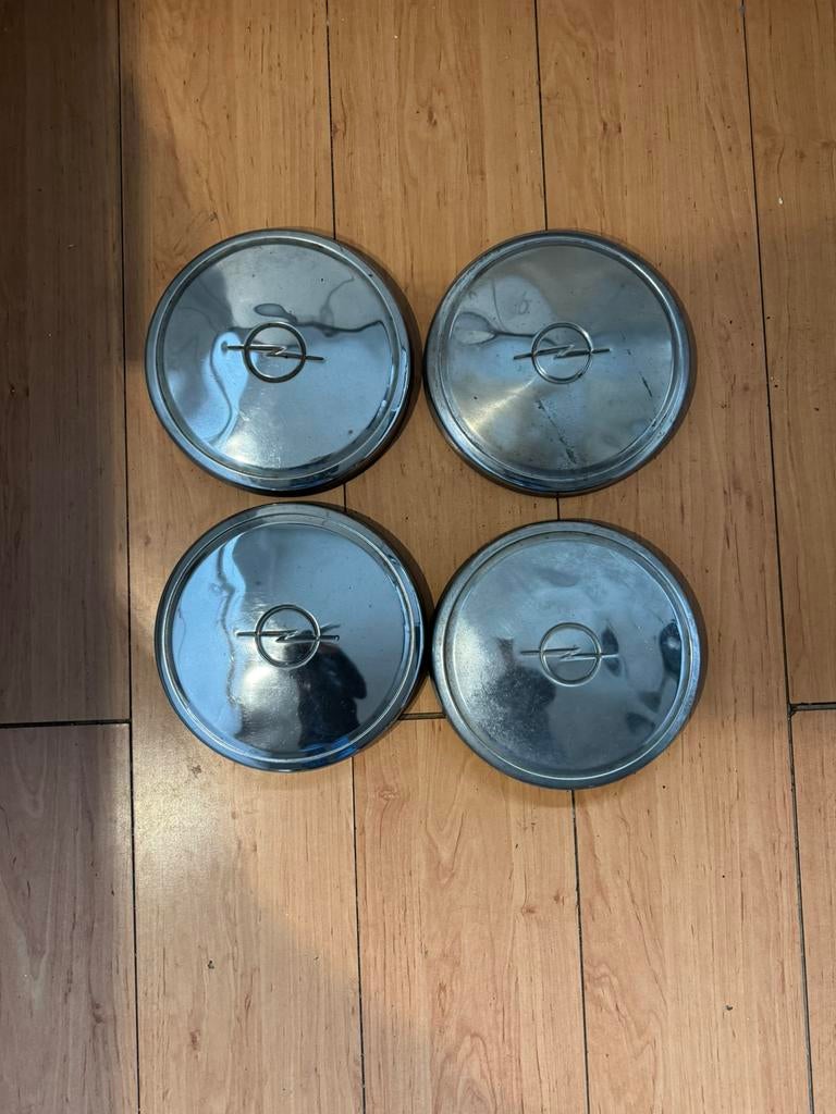 Wieldoppen oldtimer opel, Ophalen of Verzenden, Zo goed als nieuw