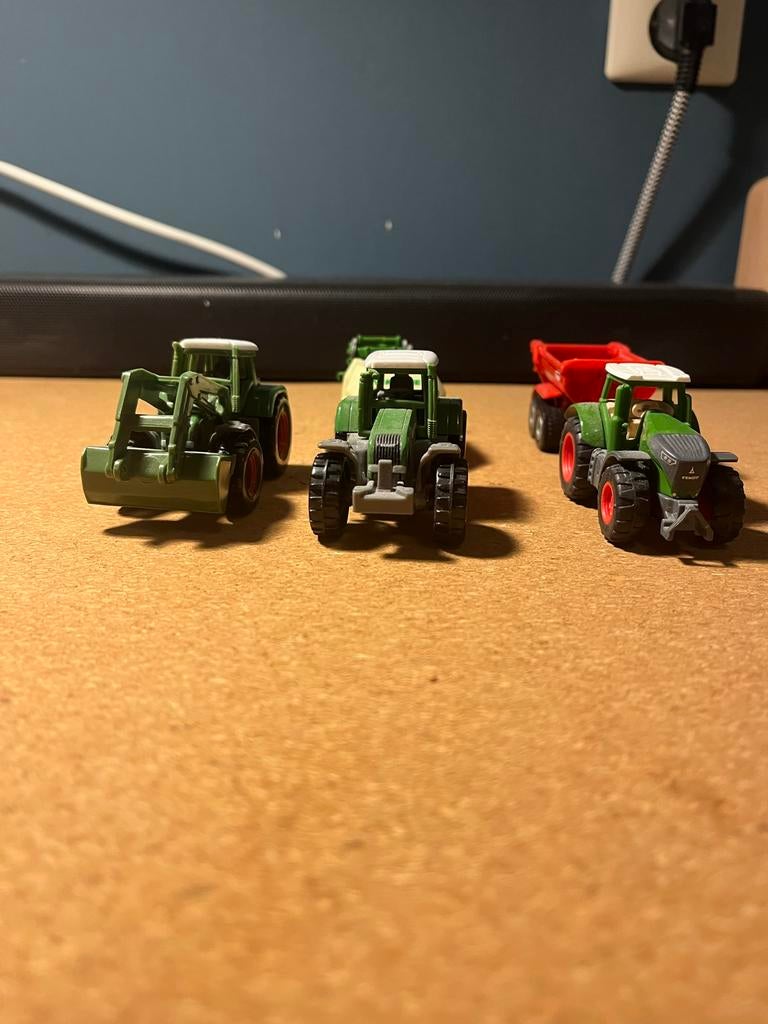 Siku Fendt tractoren en aanhanger, Kinderen en Baby's, Ophalen of Verzenden, Gebruikt