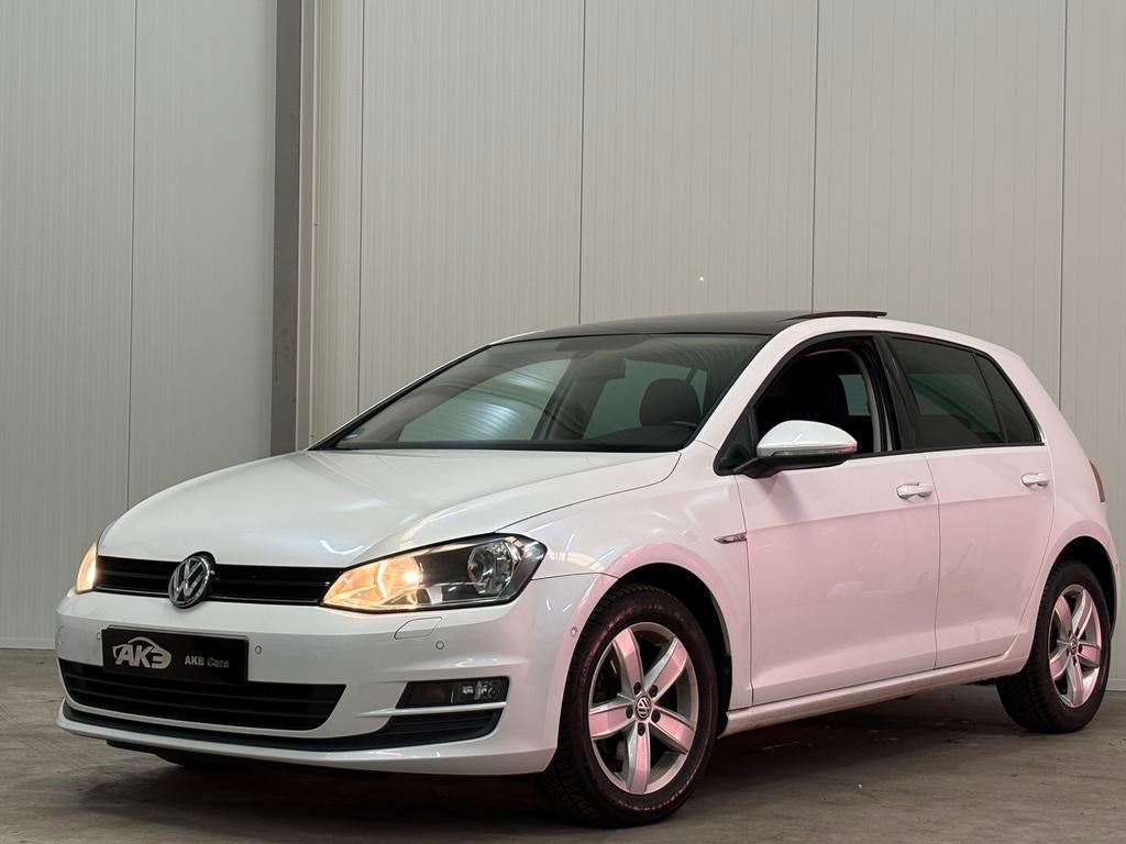 Volkswagen Golf /1.2TSI/PANO/STOELVER/PARELMOER/NWAPK/AIRCO/, Stof, 4 cilinders, Wit, Bedrijf