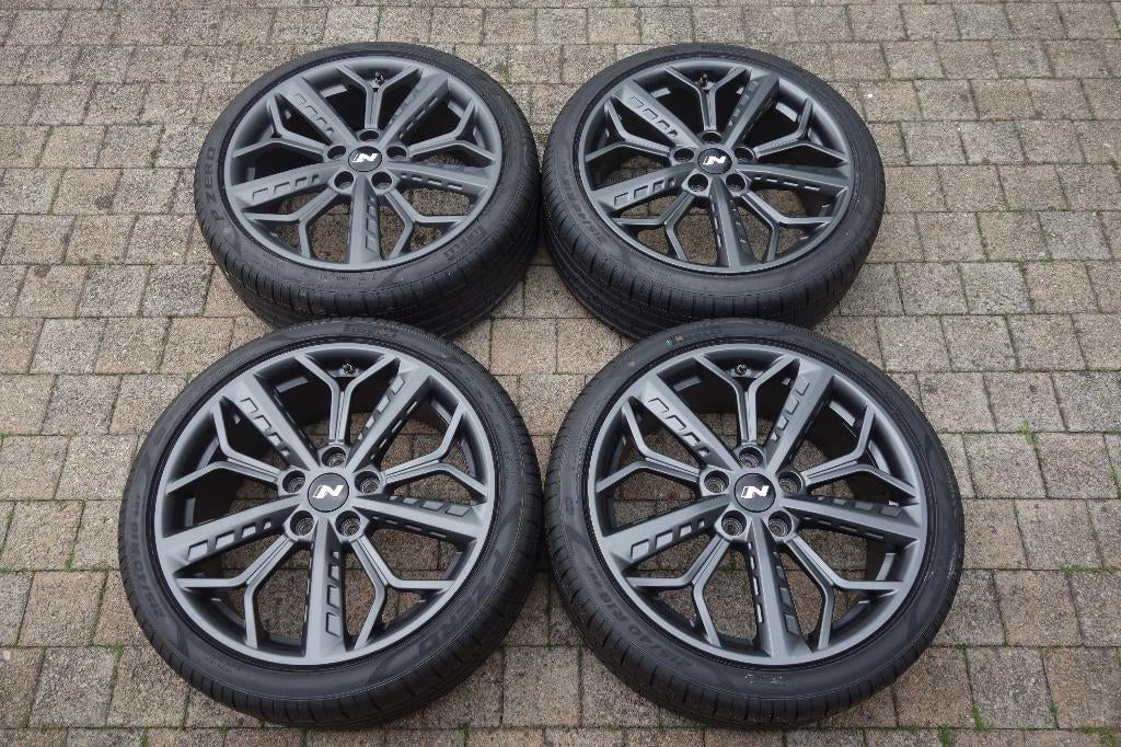 Hyundai i20 N - Nieuwe 18 inch velgen en banden, Auto-onderdelen, Banden en Velgen, Ophalen, 18 inch, 215 mm, Banden en Velgen