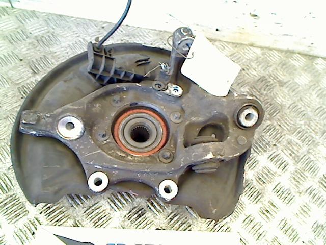 Fusee Links Achter Mercedes-Benz E (C207) (2009-01/2013-12), Gebruikt, Mercedes-Benz AG, Mercedes-Benz, Mercedesstraße 120, Stuttgart 70372, , Duitsland