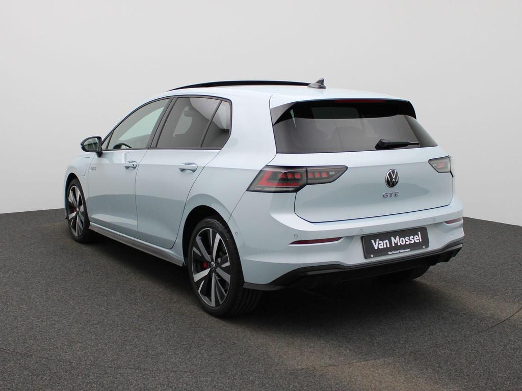 Volkswagen Golf 1.5 eHybrid GTE 272 PK | Panoramadak | Trekh, Auto's, 12 maanden, Stof, 4 cilinders, 26 kWh