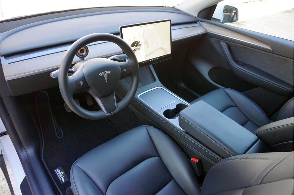 Tesla Model Y Long Range AWD 75kWh SOH 95% (bj 2022), Automaat, Gebruikt, Zwart, Met garantie (alle)