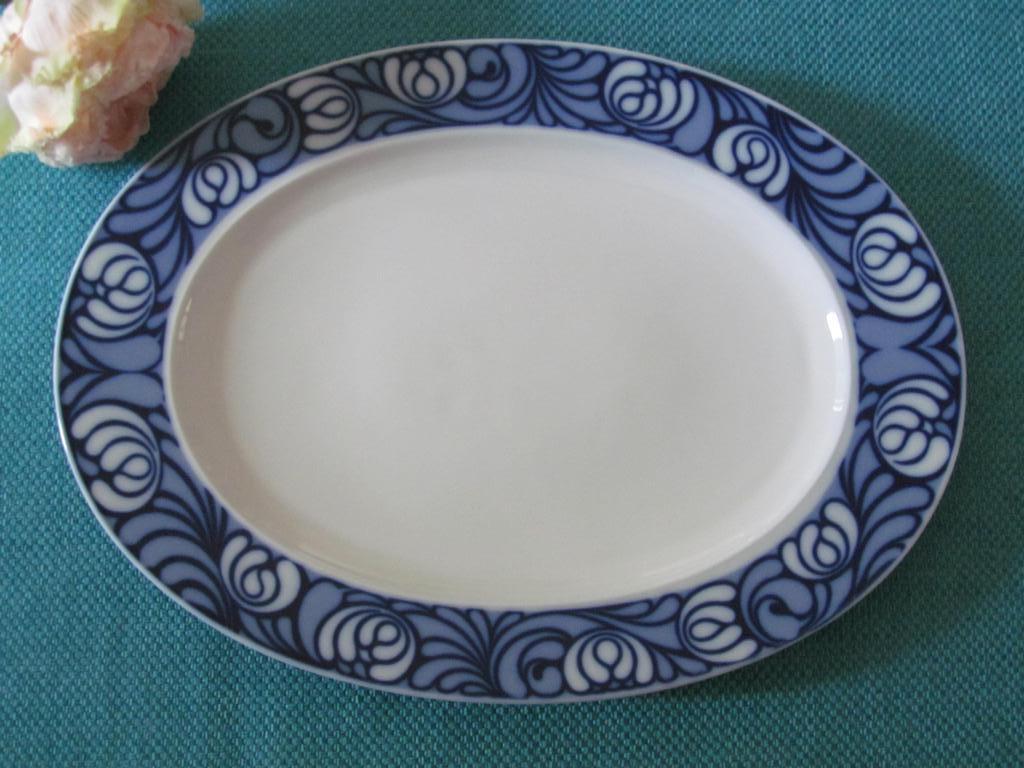 Rosenthal Studio Linie Blue Serveer Schaal, Huis en Inrichting, Keuken | Servies, Keramiek, Ophalen of Verzenden, Overige stijlen