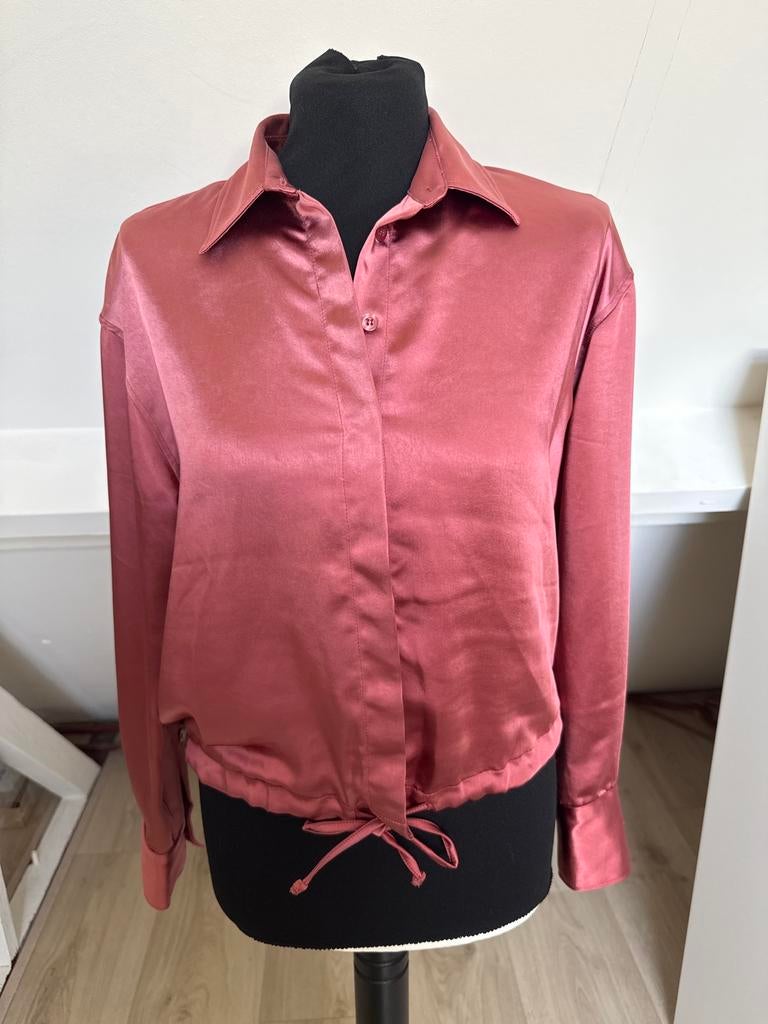 Satijnen blouse FEMMES DU SUD – maat XS, Ophalen of Verzenden, Zo goed als nieuw, Maat 34 (XS) of kleiner, Roze