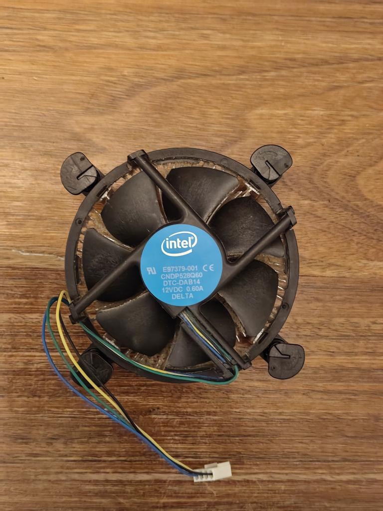 Intel CPU Koeler, Computers en Software, Computerkoelers, Ophalen, Gebruikt, Luchtkoeling