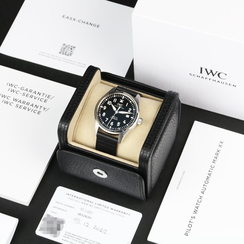 IWC Pilot Mark XX 40 (99% NIEUW/ 12-2022), Sieraden, Tassen en Uiterlijk, Horloges | Heren, Overige merken, Leer, Staal, Polshorloge