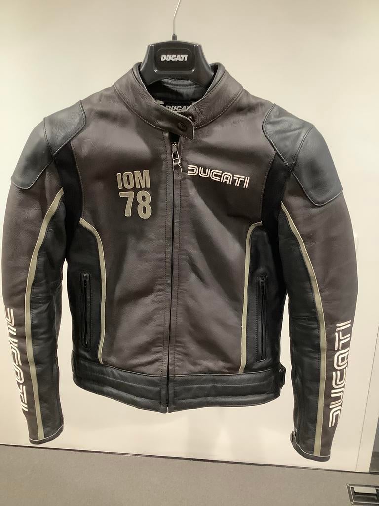 ZGAN Leren Ducati Dames Motorjas Maat 46, Motoren, Kleding | Motorkleding, Ophalen of Verzenden, Tweedehands, Dames, Jas | leer