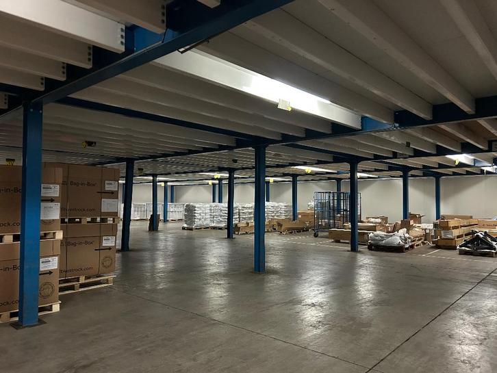 Entresol vloer ca. 637 m2, Zakelijke goederen, Kantoor en Winkelinrichting | Magazijn, Stelling en Opslag, Ophalen