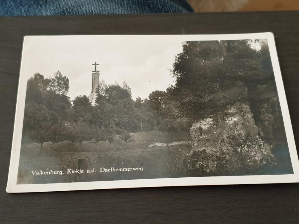 Valkenburg Kiekje a.d. Daelhemmerseweg 1951, Ophalen of Verzenden, 1940 tot 1960, Ongelopen, Limburg