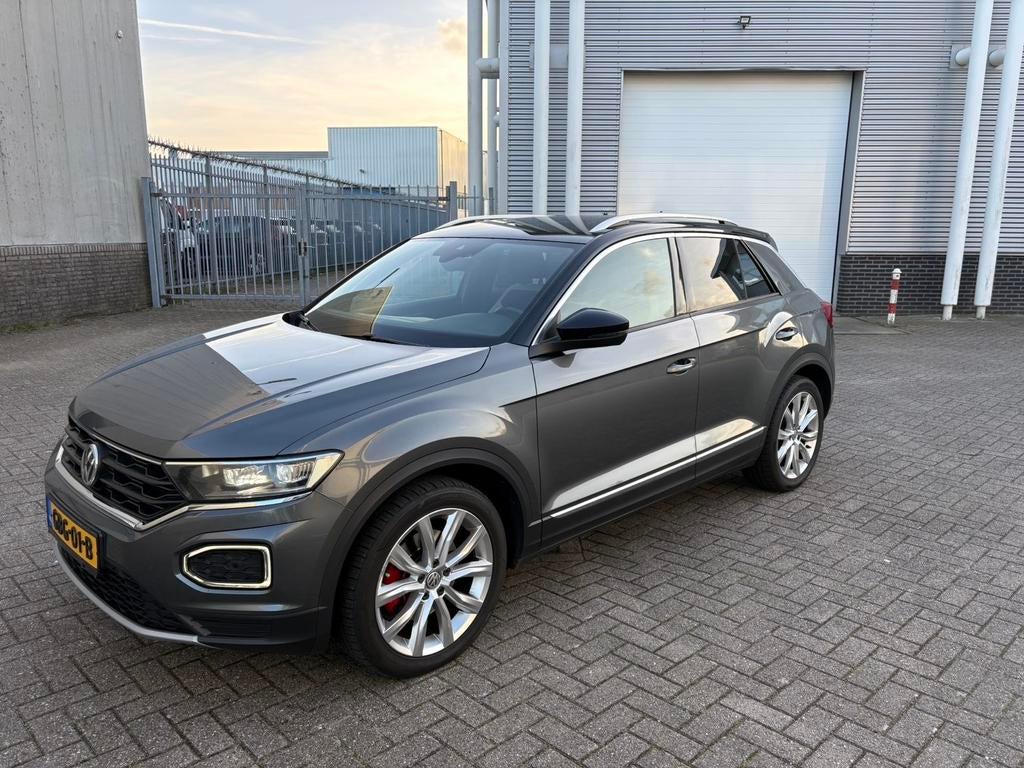 Volkswagen T-Roc 1.5 TSI 150pk 7-DSG 2019, Euro 6, 4 cilinders, Leder en Stof, 14 km/l