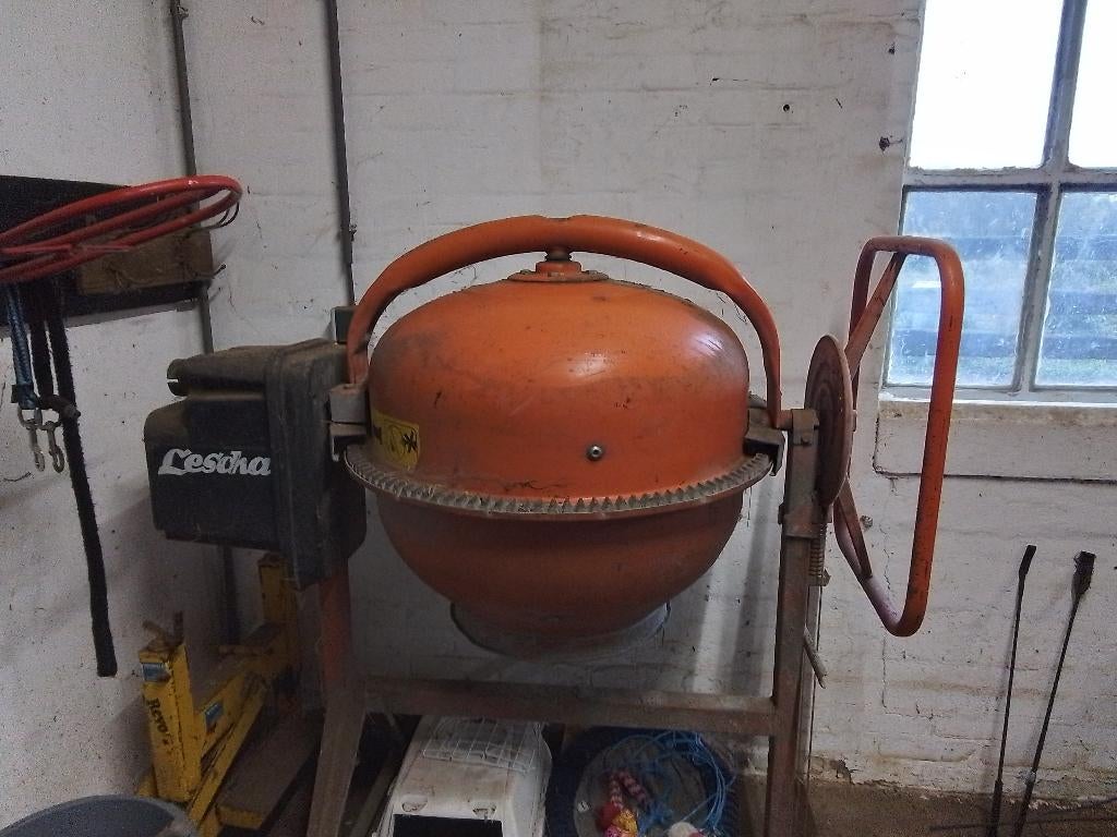 BETONMOLEN, Doe-het-zelf en Verbouw, Ophalen, Gebruikt