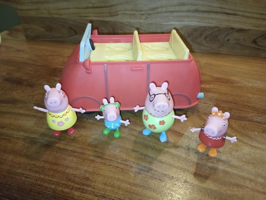 Peppa Pig Vakantie Auto met Familie Figuren, Ophalen of Verzenden, Gebruikt, Jongen of Meisje