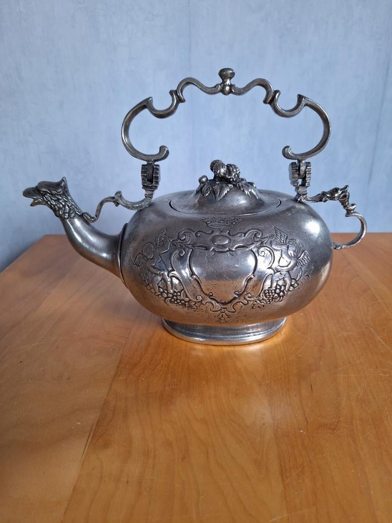 Oude tinnen theepot met versieringen, Antiek en Kunst, Antiek | Tin, Ophalen of Verzenden
