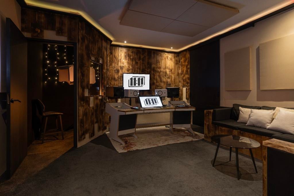 Muziekstudio te huur Amsterdam, Luxe setup, Spotprijs, Ophalen of Verzenden