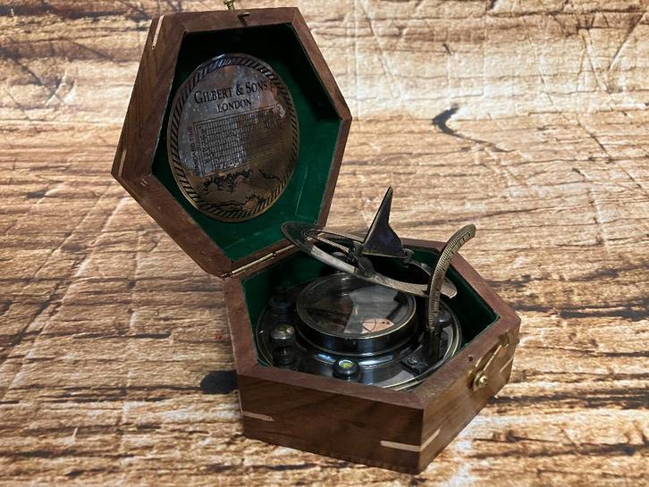 Sundial kompas kompas Gilbert & Sons., Antiek en Kunst, Curiosa en Brocante, Ophalen of Verzenden