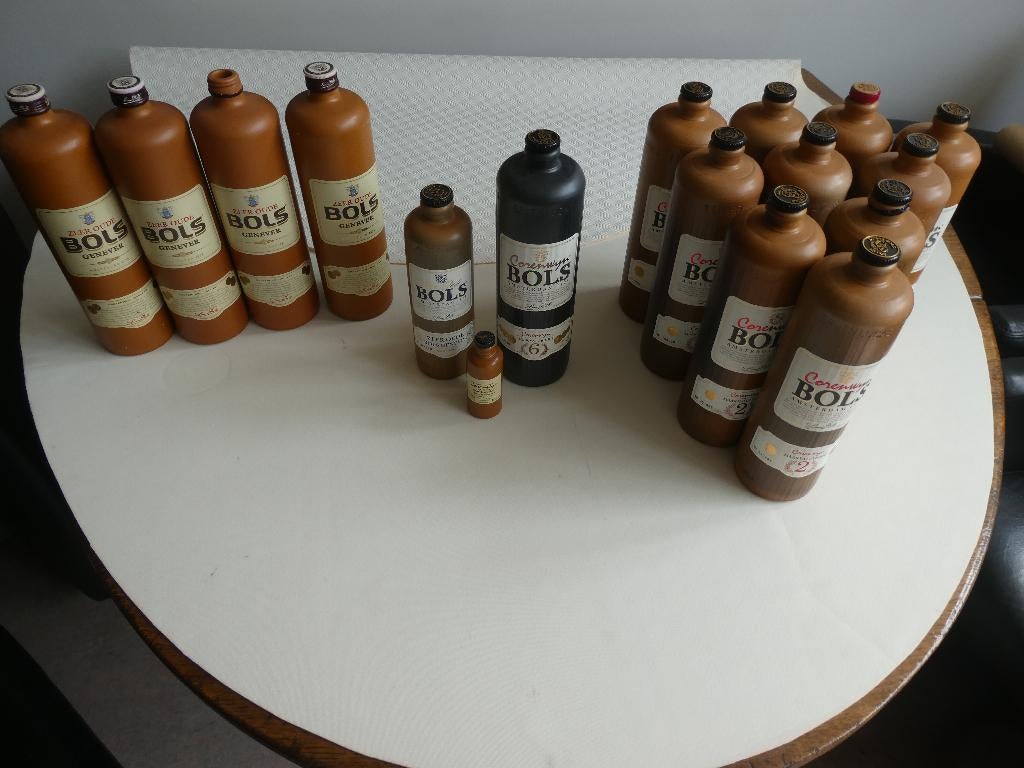 18 Bols stenen Corenwijn en Oude Genever kruiken, Ophalen, Zo goed als nieuw, Verpakking